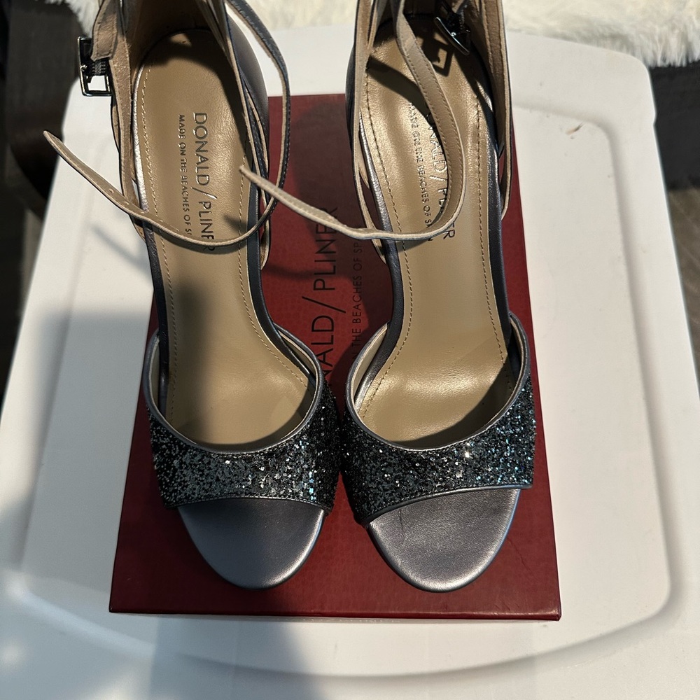 Donald J. Pliner Silver and Black Heels with Peep-Toe Design